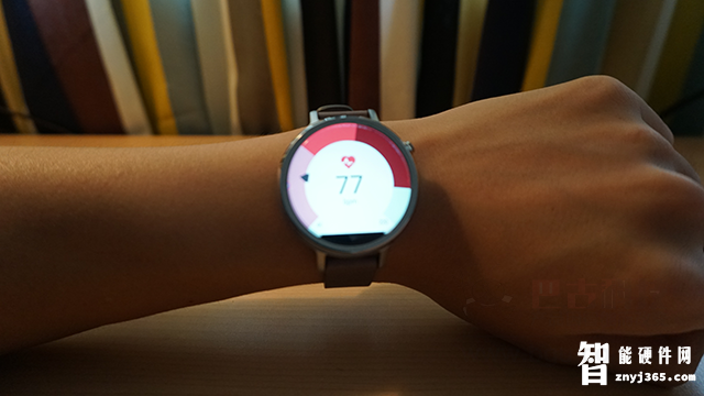 Moto_360_3.png Moto_360_3.png