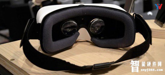 Gear_VR.jpg Gear_VR.jpg