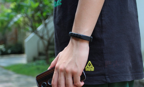 Jawbone_UP2佩戴.png Jawbone_UP2佩戴.png
